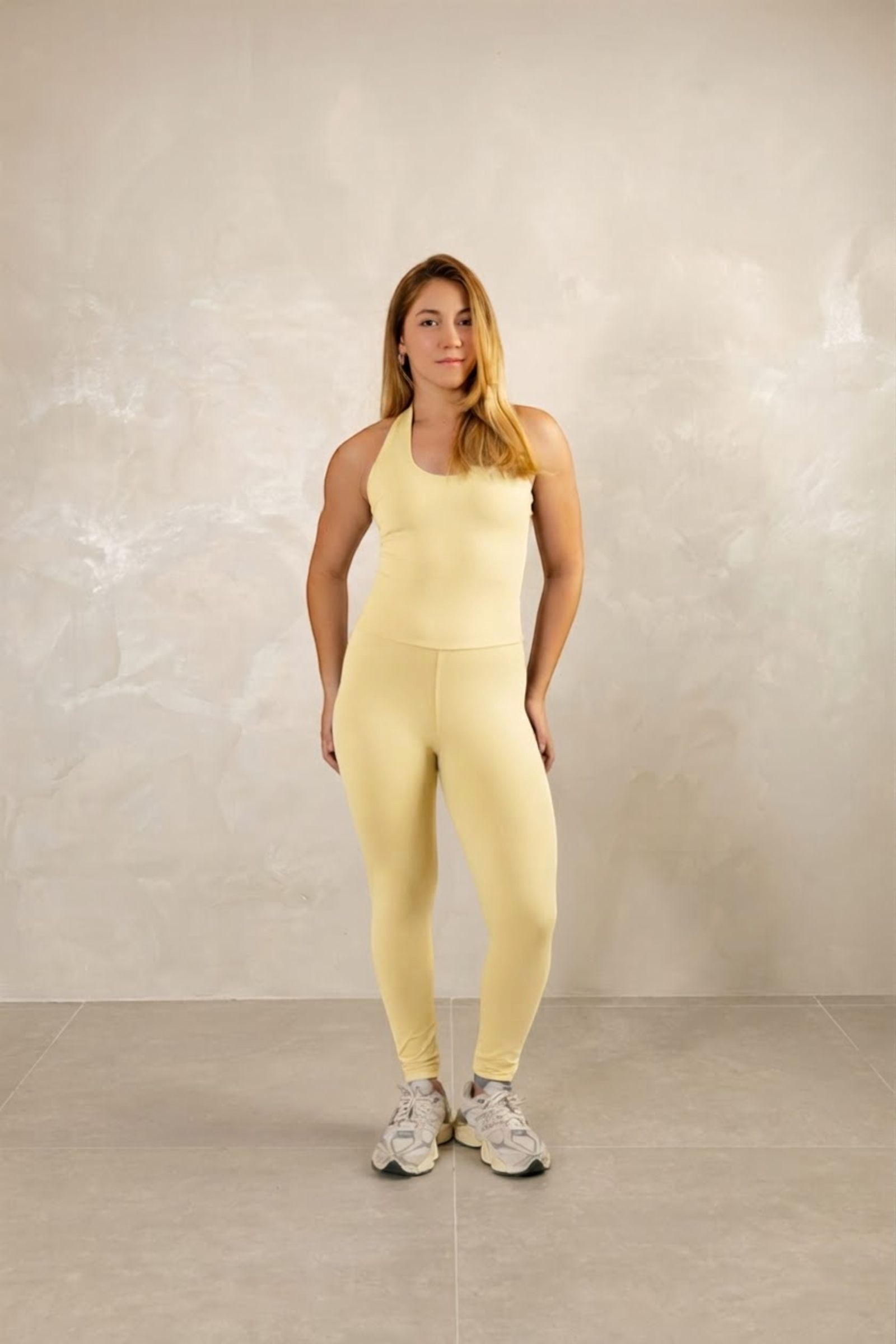 MAC-05 Amarelo Manteiga
