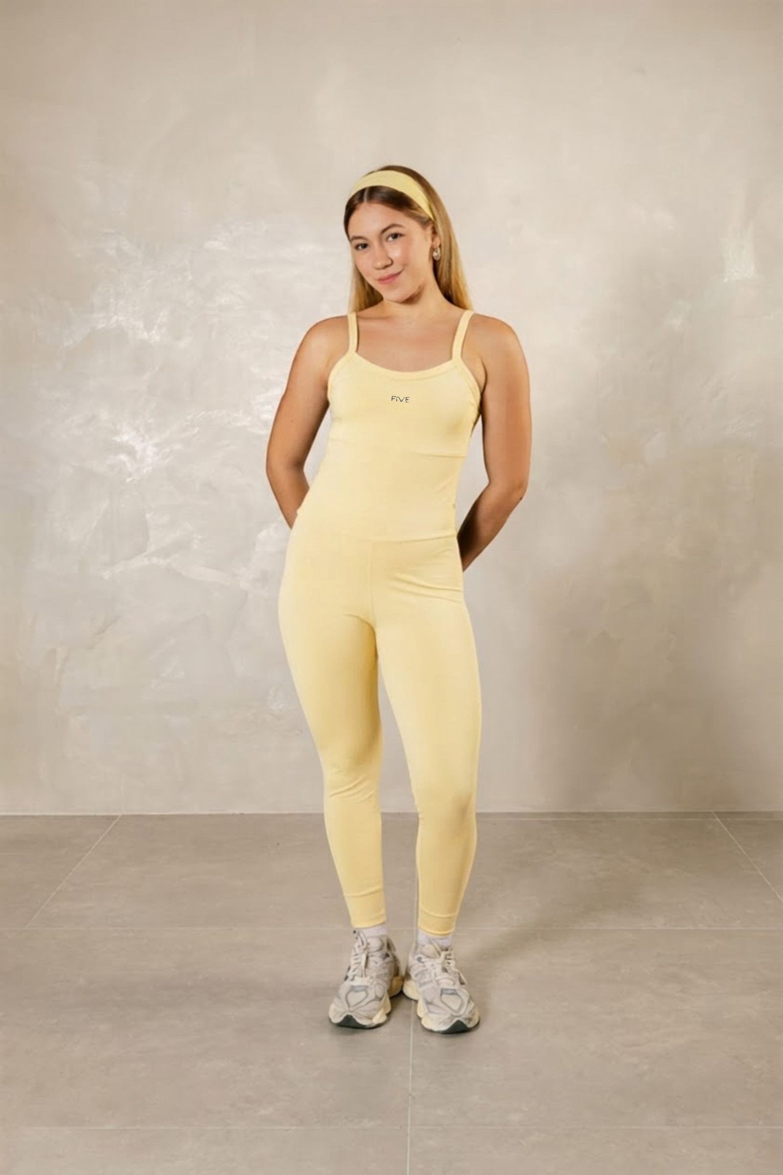 MAC-03 Amarelo Manteiga