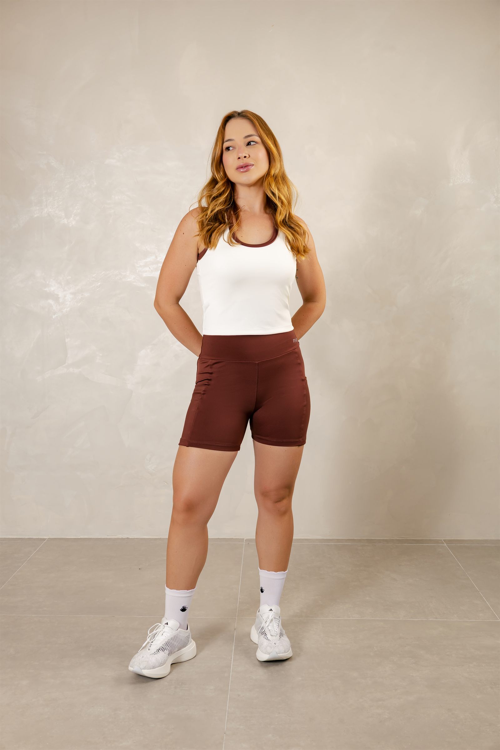 Regata Nadador Com Viés — Off White · viés Marrom
